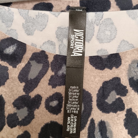Victoria's Secret Sport Cheetah Leopard Print Long Sleeve Crop Top - Picture 3 of 4